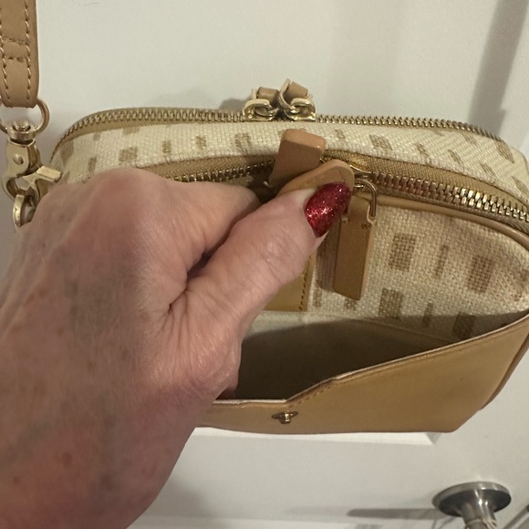 Spartina 449 Cream and Tan Crossbody - Picture 5 of 10